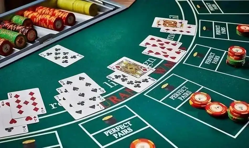 Classic Slots ရိုးရာပုံစံသောသုံးကော်လံဂိမ်းများ